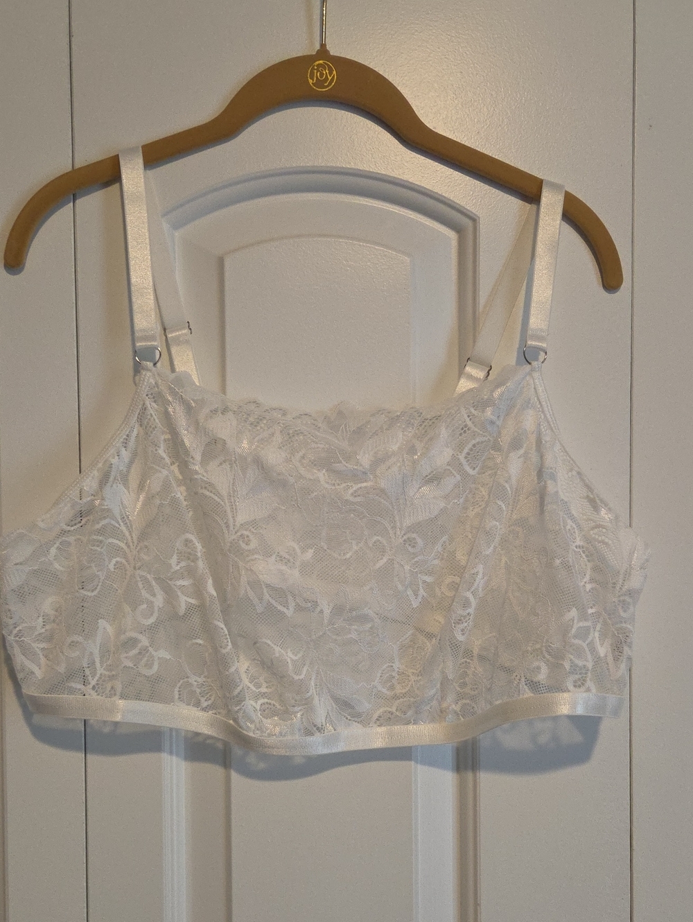 SHEIN White Floral Lace Bralette with Satin Trim